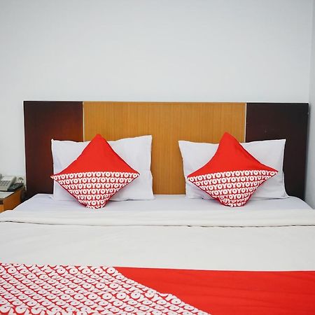 Oyo 2291 Hotel Bahagia Makassar Luaran gambar