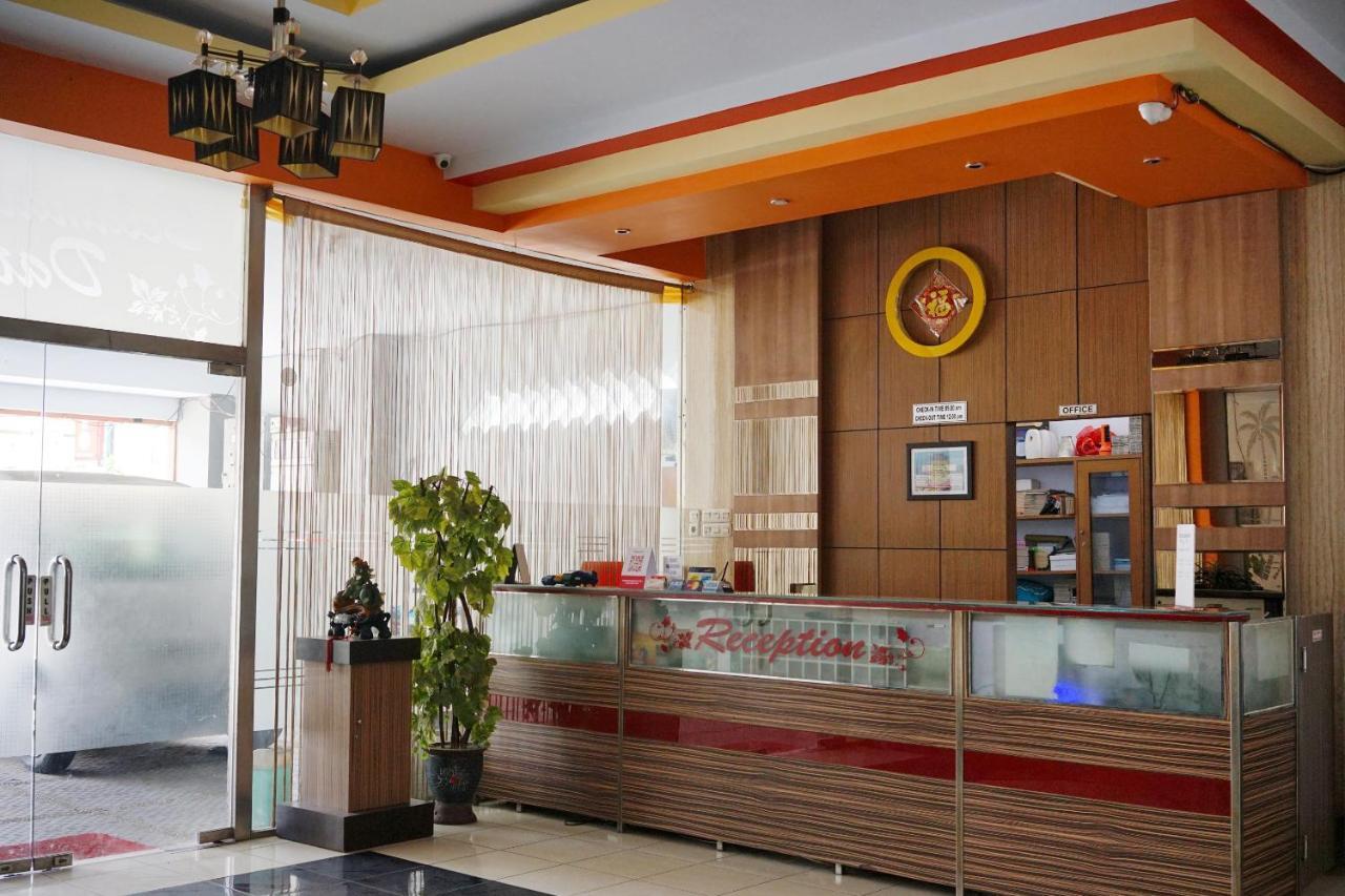 Oyo 2291 Hotel Bahagia Makassar Luaran gambar