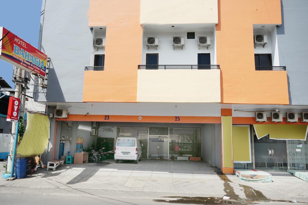 Oyo 2291 Hotel Bahagia Makassar Luaran gambar