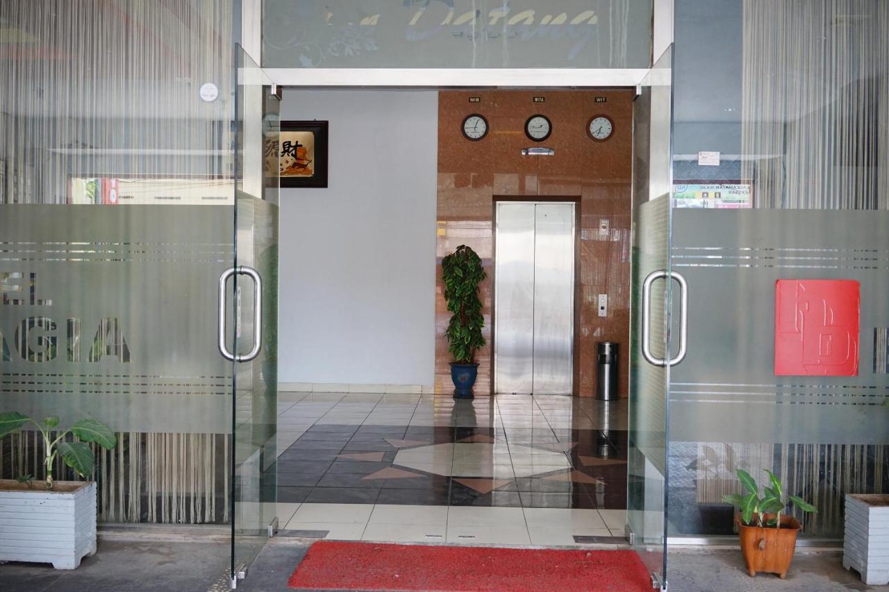 Oyo 2291 Hotel Bahagia Makassar Luaran gambar