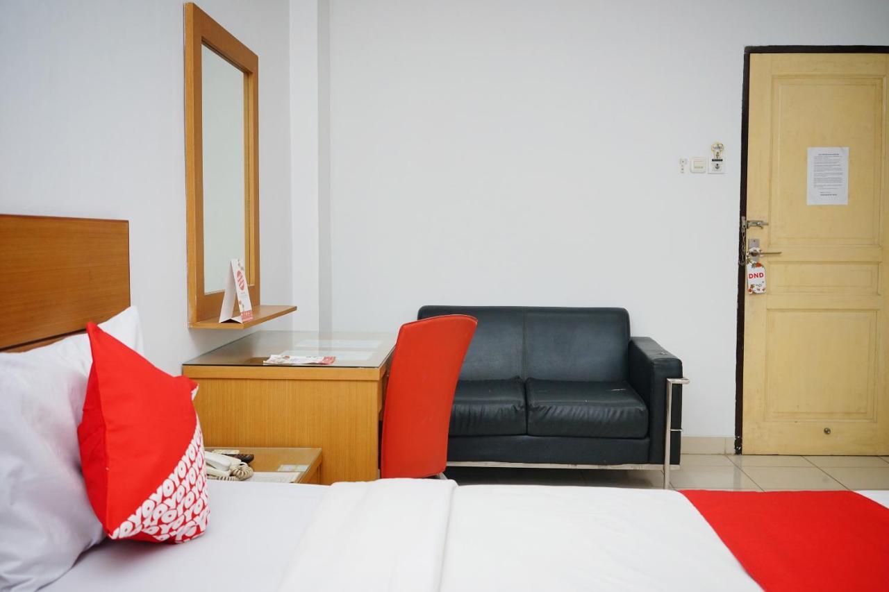 Oyo 2291 Hotel Bahagia Makassar Luaran gambar
