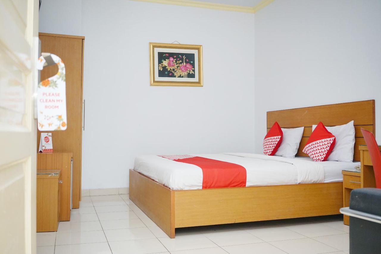 Oyo 2291 Hotel Bahagia Makassar Luaran gambar