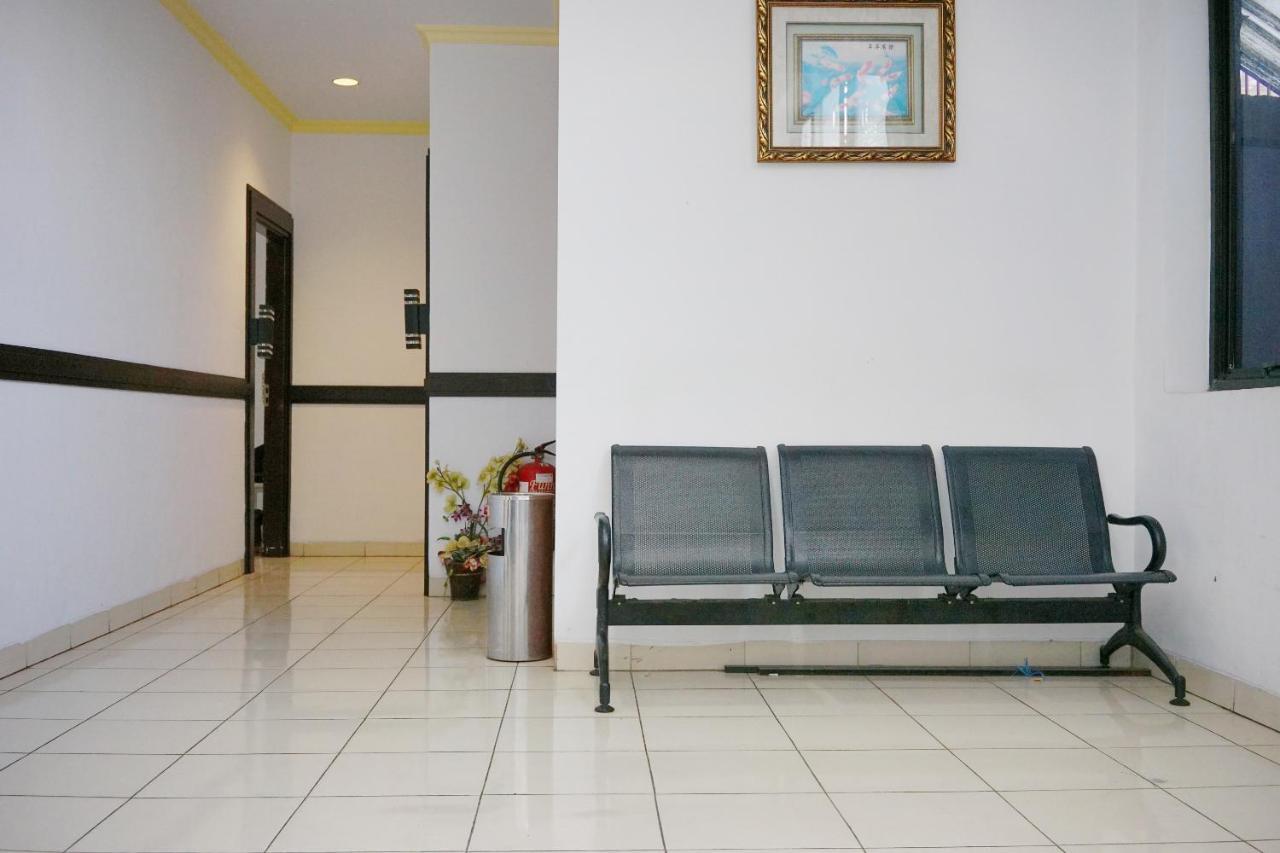 Oyo 2291 Hotel Bahagia Makassar Luaran gambar